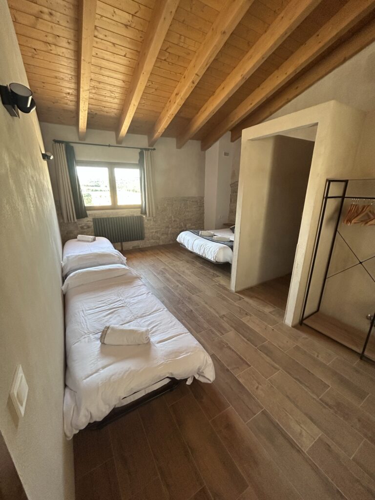 Habitación Llorac triple o cuadruple Cal Bertran